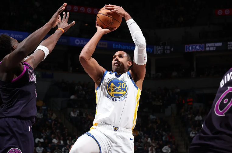 扑克游戏-内线老将的状态也在回暖！勇士的竞争力还会有进一步的提升？